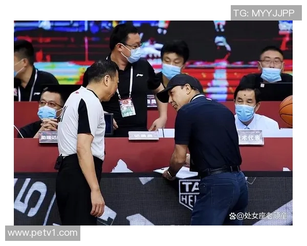 NBA裁判报告正式公布揭示比赛争议判罚细节引发球迷热议