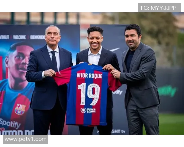 巴萨战胜巴伦西亚，压哨进球引爆全场欢呼